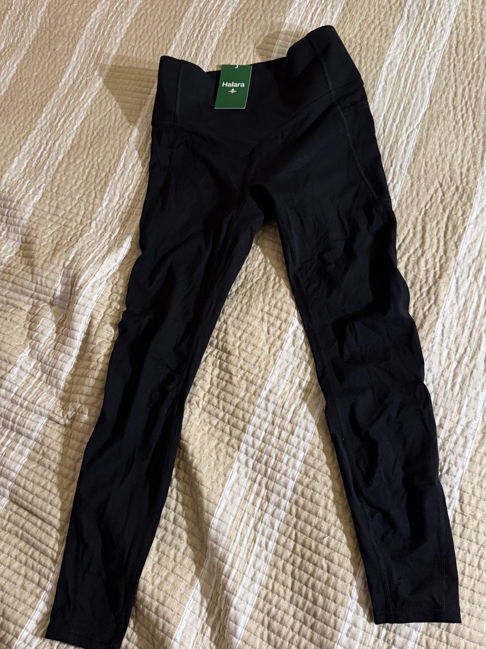 HALARA Black High-Waist Performance Leggings